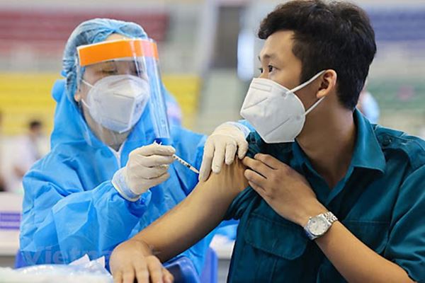 Có nên tiêm phòng vắc-xin Covid-19 cho trẻ em hay không?-2