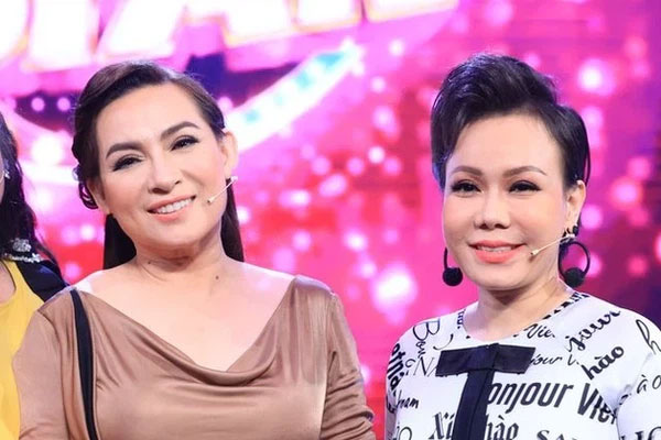 Việt Hương: Chân chồng tôi sưng quá, mưng mủ nhiễm trùng, đi không nổi nữa nên nằm một chỗ rồi-5