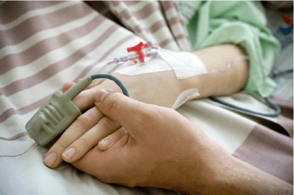 2 biểu hiện bất thường ở cổ họng cho thấy có thể bạn đang mắc ung thư phổi, không phát hiện mà đi khám ngay thì hối hận không kịp-3