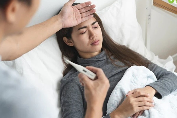 Có thể rút ngắn khoảng cách giữa 2 mũi tiêm vắc-xin AstraZeneca xuống 4 tuần-2