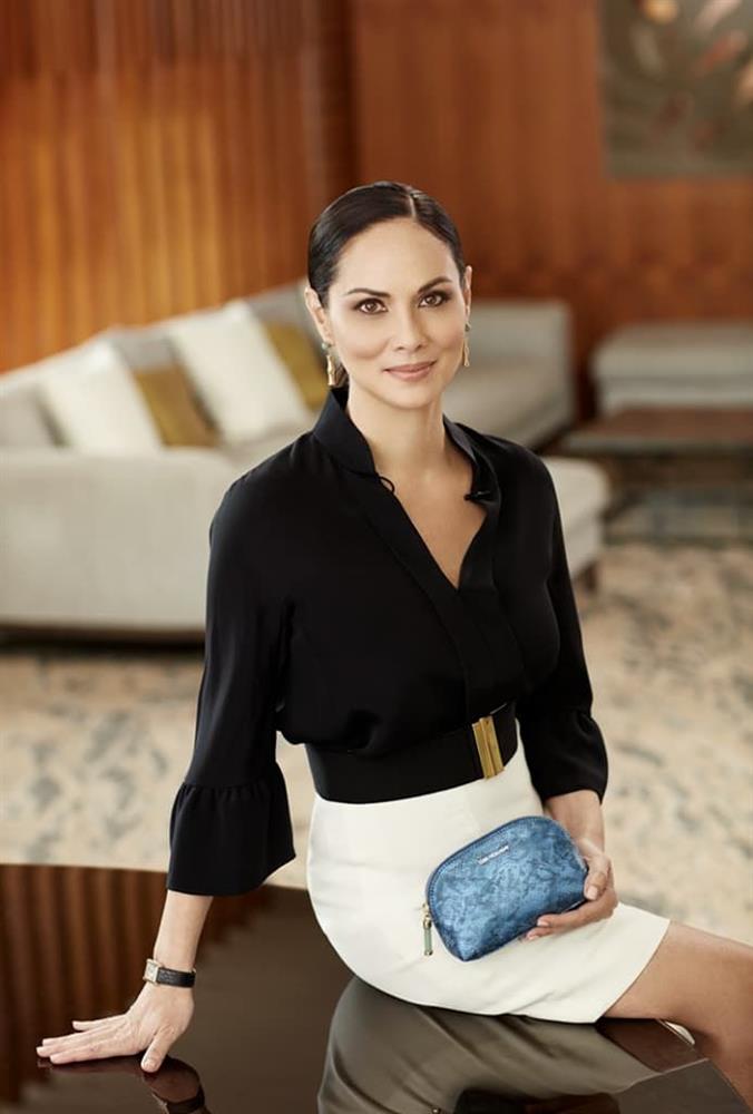 Từng qua đêm cùng 10 nghìn mỹ nữ, tỷ phú Hong Kong làm điều có 1-0-2” với người phụ nữ gốc Việt kém 32 tuổi-10