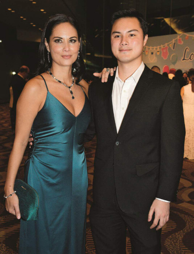 Từng qua đêm cùng 10 nghìn mỹ nữ, tỷ phú Hong Kong làm điều có 1-0-2” với người phụ nữ gốc Việt kém 32 tuổi-14