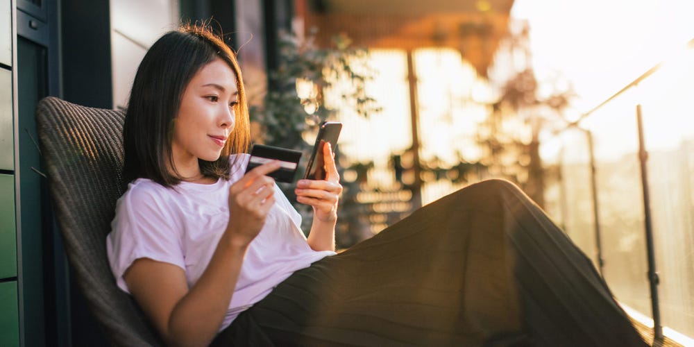 Chị em văn phòng dù mức lương cố định nhưng chỉ cần loại bỏ 8 khoản chi này thì vẫn có tiền tích lũy-8