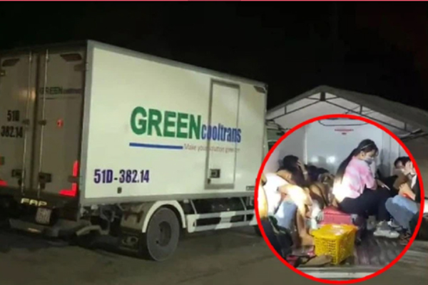 Vụ 15 người chen chúc trong thùng xe đông lạnh thông chốt về quê: Có lúc không thở nổi, 2 vợ chồng em phải thay nhau quạt cho con-4