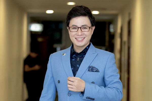 Hiệu trưởng trường có giảng viên mỉa mai sinh viên nghỉ học có giúp em bớt buồn khi nhà có người thân mất nói gì?-4