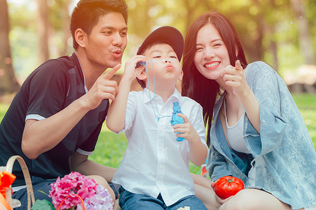 Vợ bị bạn trai bỏ rơi, quay lại tìm tôi tái hôn, con trai 9 tuổi của chúng tôi nói 1 câu khiến tôi tỉnh ngộ-1