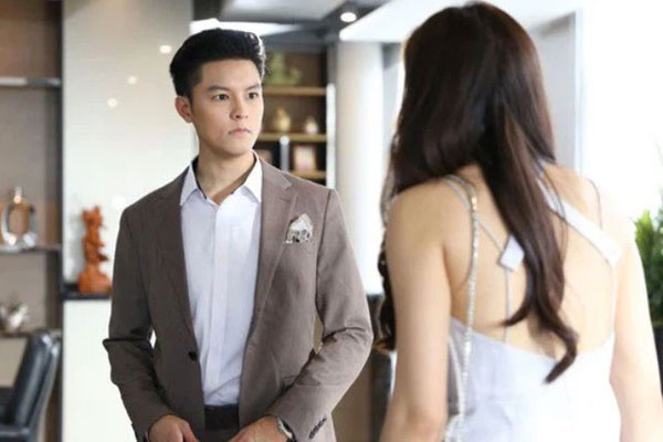 Vợ về ngoại chăm mẹ ốm bị chồng nói bên trọng bên khinh, người phụ nữ chỉ vào chiếc túi bóng đen rồi chốt hạ xuất sắc-1