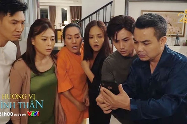Hương vị tình thân tập 35: Long cõng vợ, đòi ăn giò giữa ban ngày, Thy mỉa Phi núp váy Nam, nào ngờ bị chồng bắt gặp-6