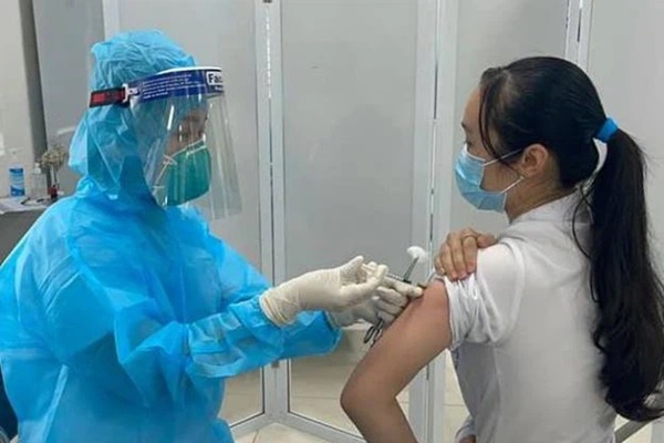 Sau tiêm vaccine COVID-19, dùng loại thuốc hạ sốt nào?-1