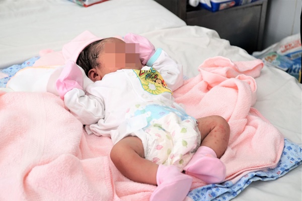 Nam sinh nhảy lầu trước sự chứng kiến kinh hoàng của giáo viên và bạn học, nguyên nhân đáng trách khiến phụ huynh tỉnh ngộ-4
