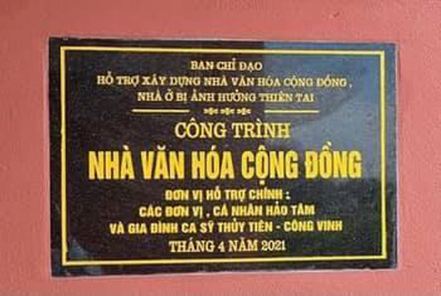 Netizen tranh cãi hình ảnh Thuỷ Tiên tặng thuyền máy cứu trợ miền Trung nhưng chỉ ghi tên 2 vợ chồng, phía chính chủ nói gì?-7