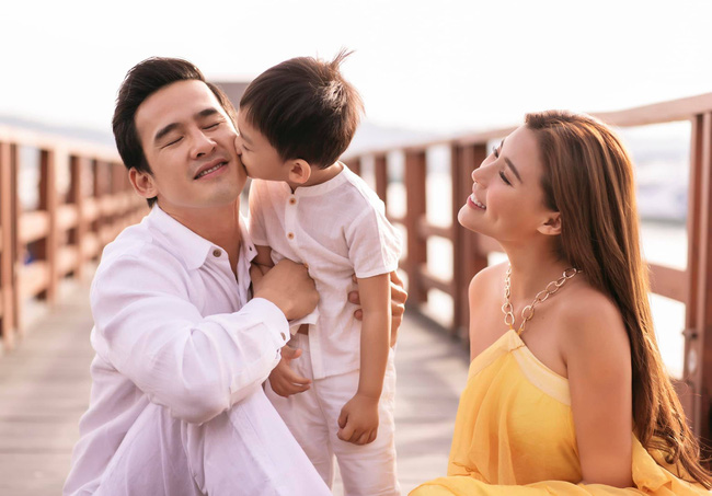 Diễn viên Thúy Diễm tiết lộ bí quyết đi đẻ rặn 1 phát xong luôn, nhanh đến mức y tá kêu khoan đã-10