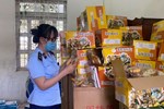 Hàng ngàn gói kẹo xuất xứ Trung Quốc biến thành made in Japan-2