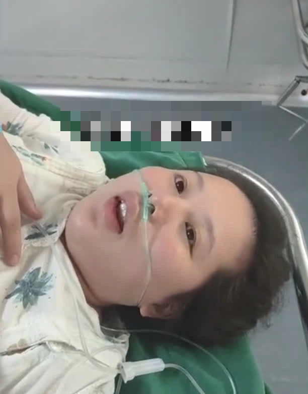 Vợ vừa đẻ xong được đẩy khỏi phòng sinh lập tức hỏi chồng một câu, dân mạng nghe mà chạnh lòng xót thương-3