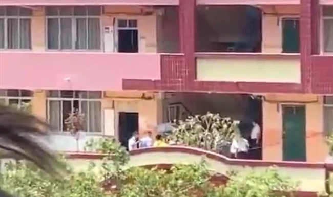 Nam sinh nhảy lầu trước sự chứng kiến kinh hoàng của giáo viên và bạn học, nguyên nhân đáng trách khiến phụ huynh tỉnh ngộ-3