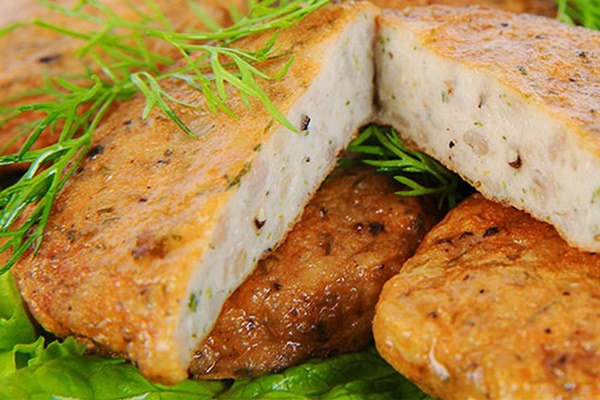 Mách chị em cách làm chả cá thơm ngon, giòn dai đúng điệu, cả nhà ăn đều tấm tắc khen-5