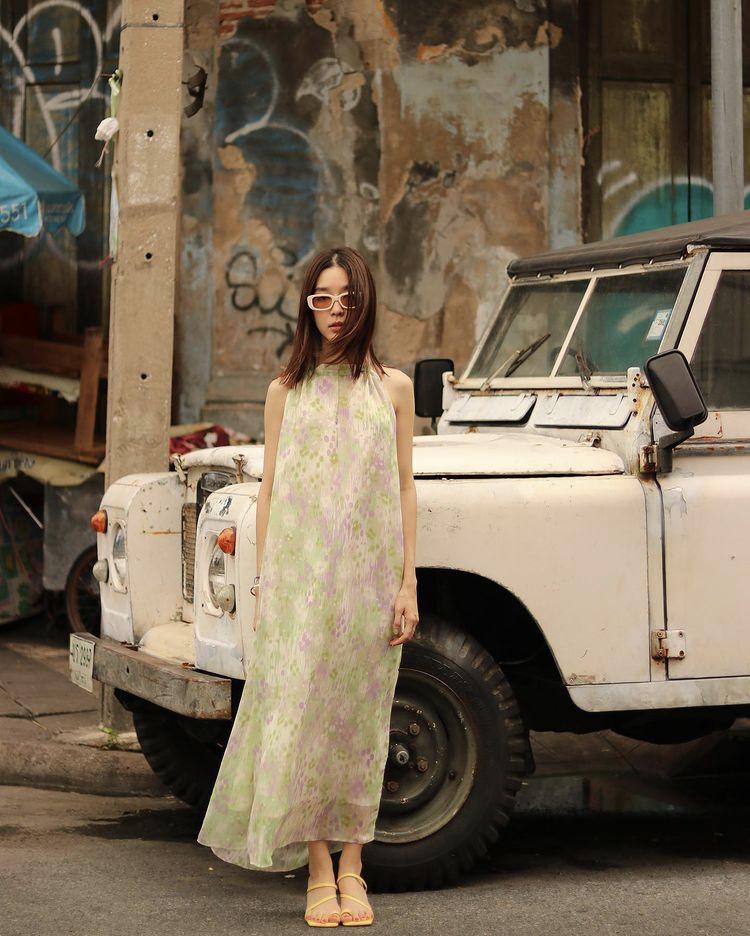 Mỹ nhân Thái Lan phối váy áo hoa đón thu không lo sến súa-2