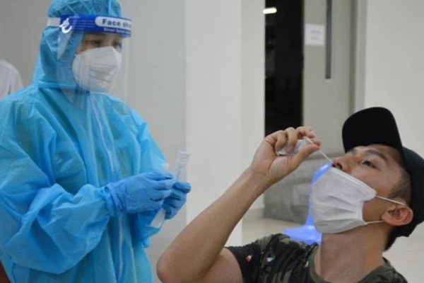 Hiệu quả của vaccine Moderna sau 8 tháng, 13 tháng là bao nhiêu?-2