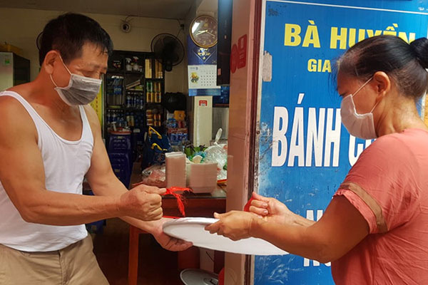 Nghỉ 3 tháng, được phép mà chưa dám mở bán, chủ quán tiết lộ lý do-3