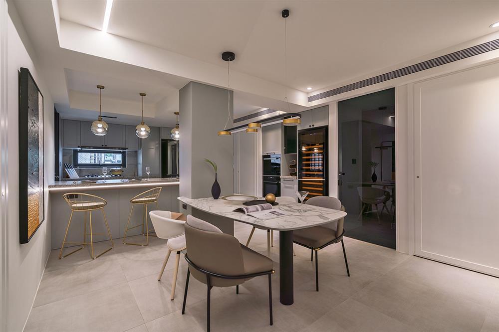 Căn hộ cũ kỹ xuống cấp với đồ đạc lộn xộn được biến hình thành không gian tinh tế, hiện đại dành cho vợ chồng trẻ-5