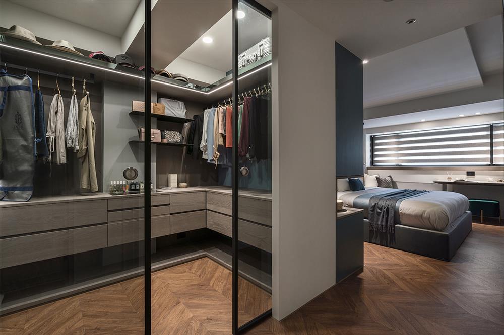 Căn hộ cũ kỹ xuống cấp với đồ đạc lộn xộn được biến hình thành không gian tinh tế, hiện đại dành cho vợ chồng trẻ-10