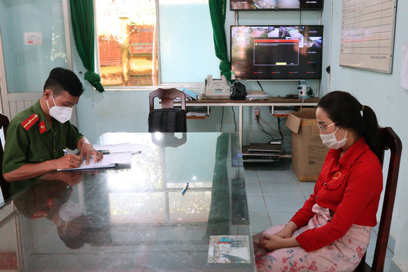 Nữ chúa nhẫn trộm 2.380 nhẫn vàng ở Bình Phước bằng cách nào?-1