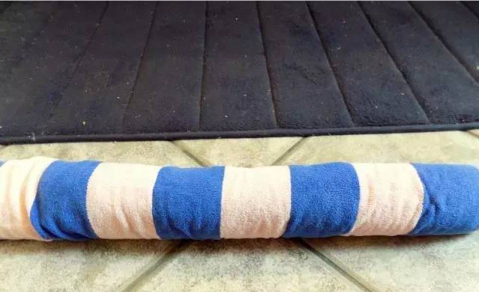 Phải làm gì nếu quần áo bị co lại sau khi giặt? Chỉ cần một phương pháp nhỏ, bạn có thể khôi phục hình dáng nhanh chóng, vừa đơn giản lại thiết thực-4