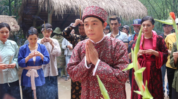 Ngày giỗ Tổ nghề sân khấu hiu quạnh, NSND Hồng Vân: Chưa lúc nào chúng con đơn độc như vậy-1