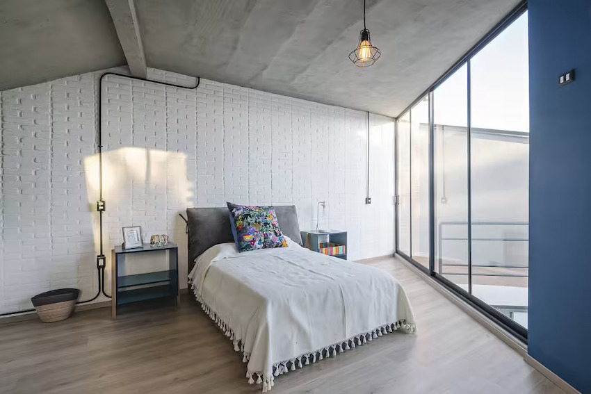 Căn nhà 35m2 với thiết kế gạch đỏ phá cách, nhỏ xinh nhưng vô cùng ấn tượng-5