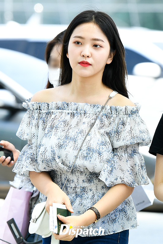 Mặc áo blouse đẹp như Red Velvet: 13 cách mix đơn giản nhưng trẻ trung, chuẩn sang xịn mịn-10