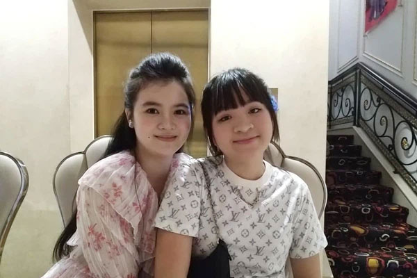 Nam sinh tỏ tình công khai giữa sân trường, bất ngờ lại đến từ tiếng hét của người thứ ba, chỉ 5 từ mà nghe rõ đau lòng-1