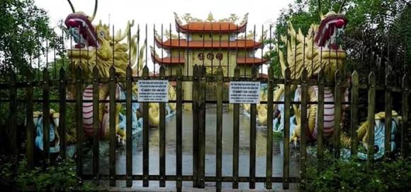 Hình ảnh nhà thờ Tổ của Hoài Linh đóng cửa im lìm trong ngày giỗ Tổ nghề?-2