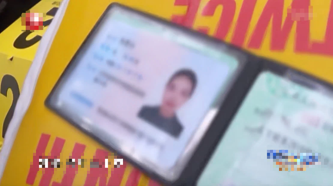 Bỏ vợ bỏ con chạy theo tình trẻ, gã đàn ông gây tội ác động trời, lời thú tội với 9 chữ làm náo loạn đồn cảnh sát ngày giao thừa-1