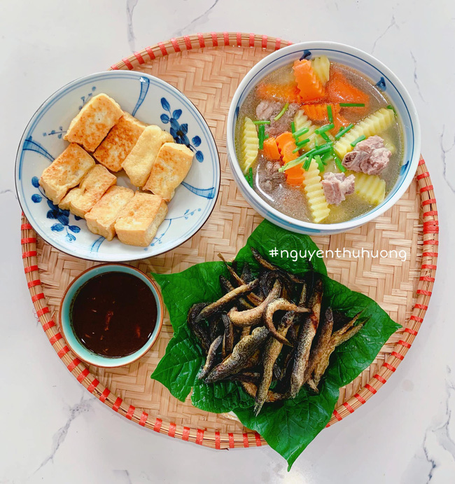 Khoe loạt mâm cơm ngon-bổ-rẻ trong những ngày giãn cách, mẹ đảm Hà Nội giúp chị em giải quyết bài toán hôm nay ăn gì?-17