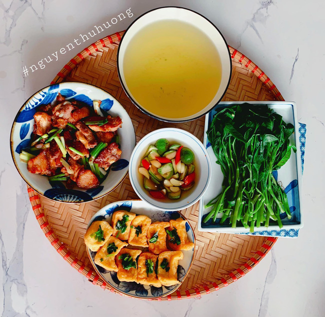 Khoe loạt mâm cơm ngon-bổ-rẻ trong những ngày giãn cách, mẹ đảm Hà Nội giúp chị em giải quyết bài toán hôm nay ăn gì?-24