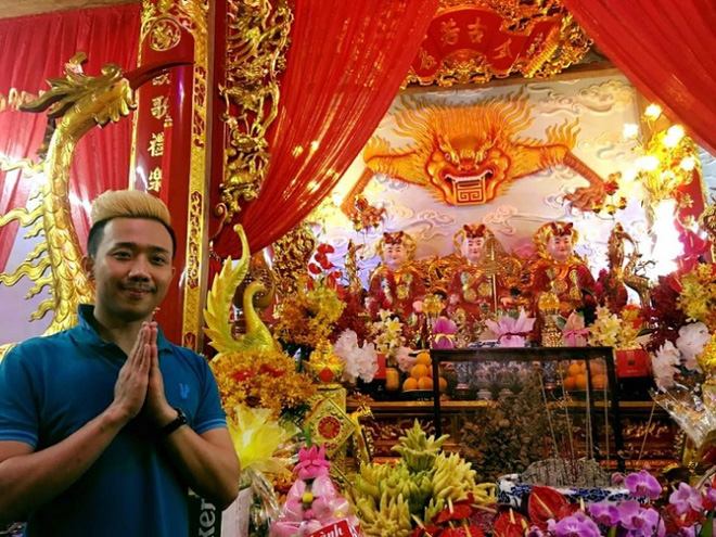 Trấn Thành cúng tổ nghiệp giản đơn, cầu mong chỉ 1 điều nhưng vẫn bị tấn công dữ dội-5