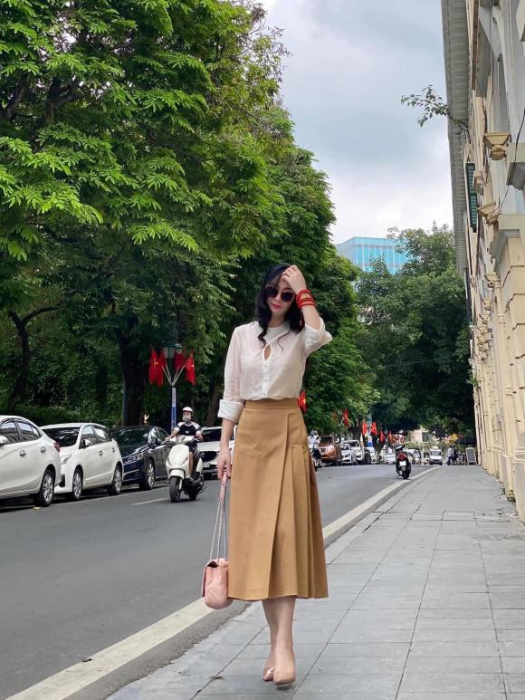 Cái nết hơi tệ nhưng gu thời trang của bà Xuân trong Hương vị tình thân thì đẹp miễn bàn-6