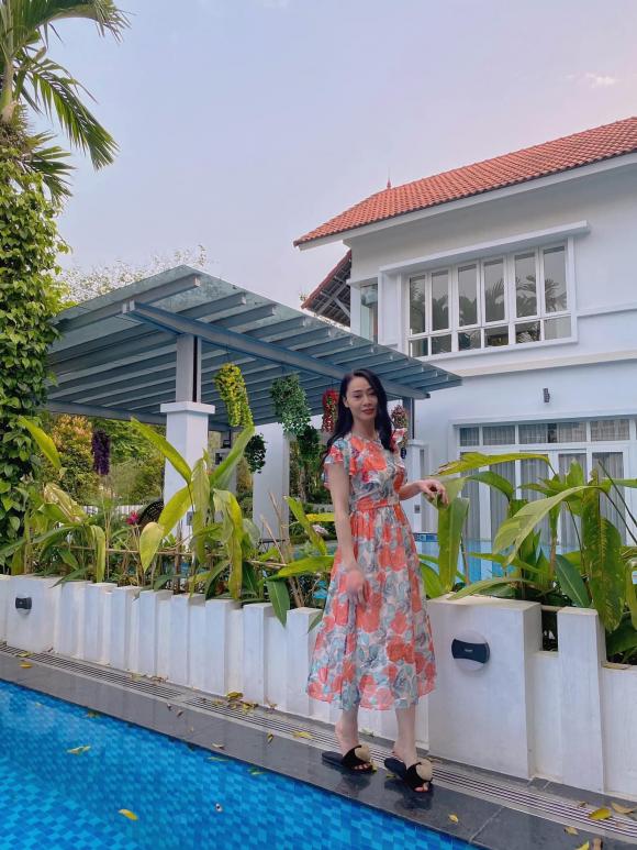 Cái nết hơi tệ nhưng gu thời trang của bà Xuân trong Hương vị tình thân thì đẹp miễn bàn-8