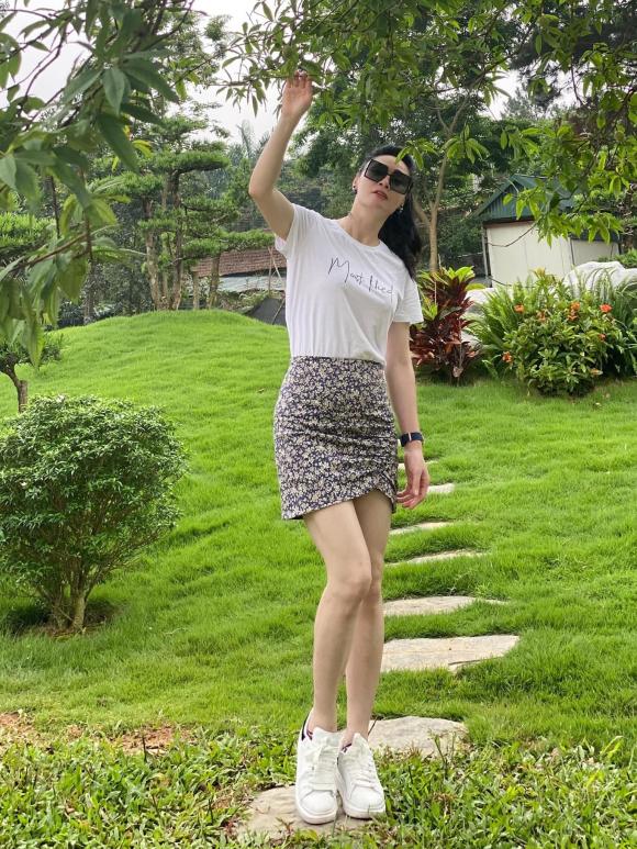 Cái nết hơi tệ nhưng gu thời trang của bà Xuân trong Hương vị tình thân thì đẹp miễn bàn-15