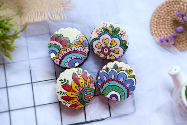 Hội chị em sáng tạo đủ loại bánh Trung thu phi truyền thống đẹp xuất sắc, chỉ muốn ngắm chẳng nỡ ăn-16