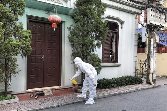 Các F0 ở ổ dịch quận Long Biên từng đi chợ, có người đã tiêm vắc xin mũi 1