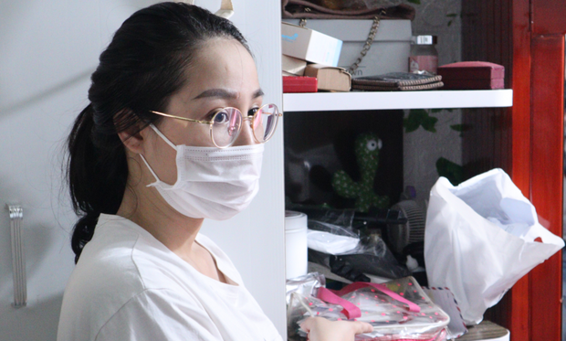 Cận cảnh khám xét nhà trọ của nữ nhân viên trộm 2.380 nhẫn vàng trị giá gần 10 tỷ: Thu giữ hàng trăm giấy tờ cầm đồ-4