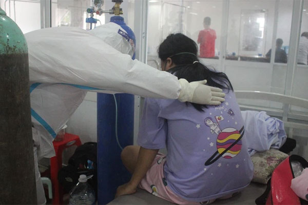 Người béo nhất thế giới nặng gần nửa tấn: Rùng mình lớp mỡ thừa cắt ra, kế hoạch hoả táng ở lò mổ gia súc và hình ảnh sau 10 năm như ác mộng-11