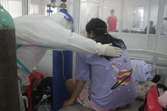 Vì sao người béo phì mắc Covid-19 thường chuyển nặng? Chuyên gia lý giải về 'cơn bão cytokine'