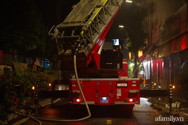 Hà Nội: Cháy lớn cửa hàng quần áo trẻ em cao cấp ở Ninh Hiệp trong đêm, nhiều tài sản bị thiêu rụi-3