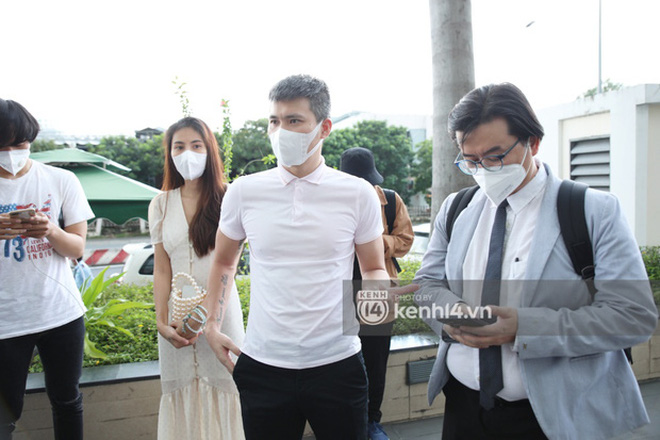 Sau khi Thuỷ Tiên tung sao kê, VTV đăng lại phóng sự Văn hóa ứng xử của nghệ sỹ dù bị cộng đồng mạng tấn công dữ dội-4