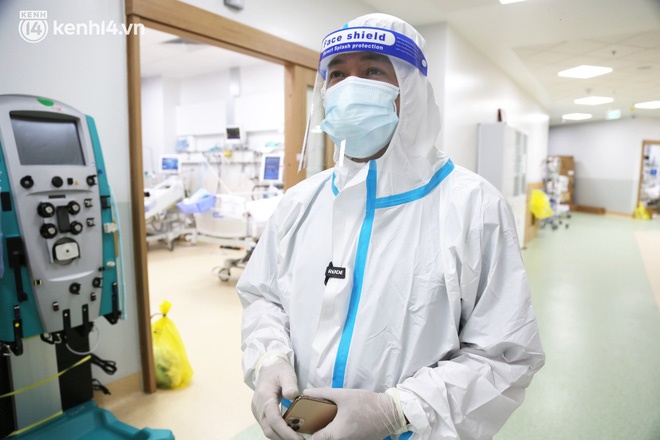 Nỗi lòng của bác sĩ 91 đi chống dịch từ Đà Nẵng, Bắc Giang đến TP.HCM: 2 cái sinh nhật của con qua rồi, tôi đều thất hứa với nó...-5