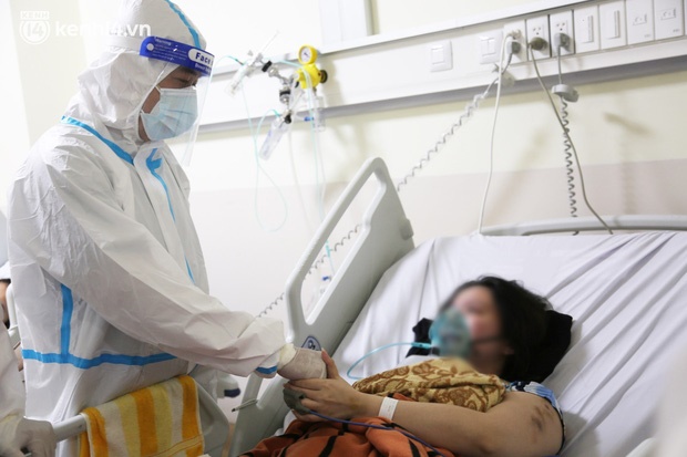 Nỗi lòng của bác sĩ 91 đi chống dịch từ Đà Nẵng, Bắc Giang đến TP.HCM: 2 cái sinh nhật của con qua rồi, tôi đều thất hứa với nó...-22