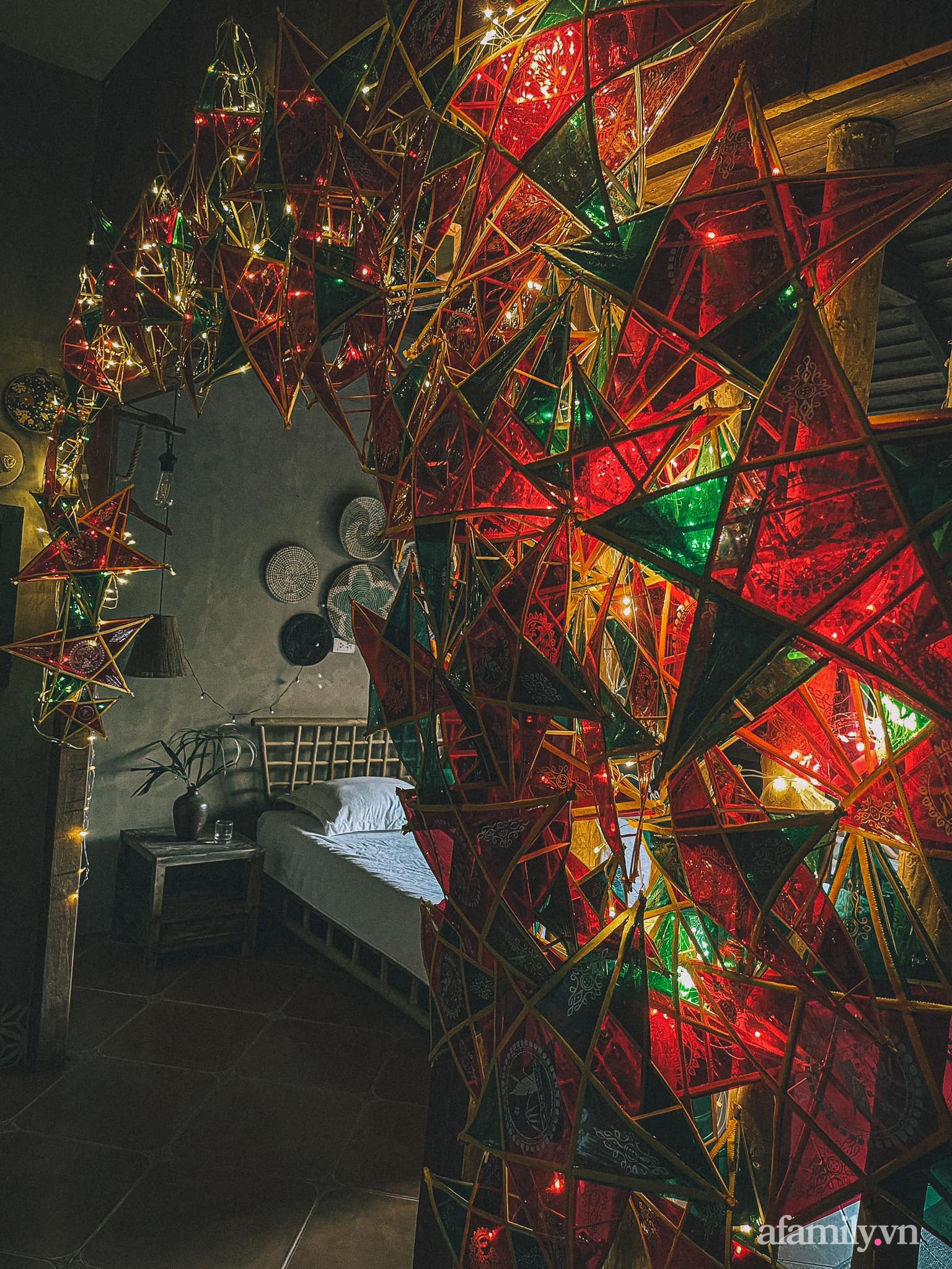 Phòng ngủ lung linh rực rỡ sắc màu Trung thu nhờ bàn tay khéo decor của cô gái Hà Nội-7