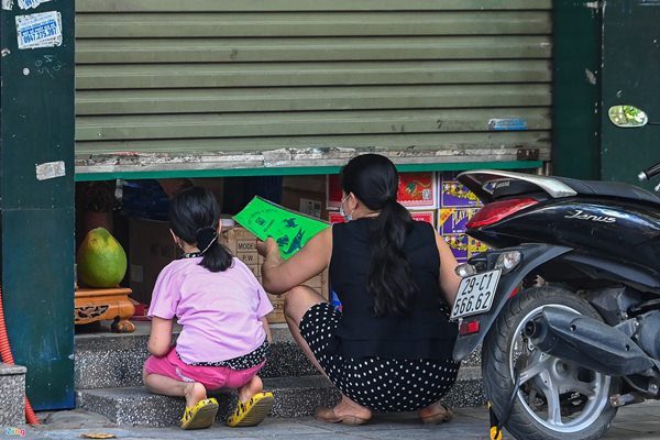 Hé cửa bán đồ chơi Trung thu ở Hà Nội-7